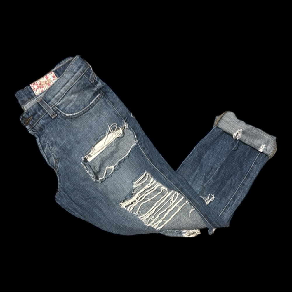 Very Distressed, Cropped or Rolled Cuff Jeans | Siwy | Lady’s 26 | Blue